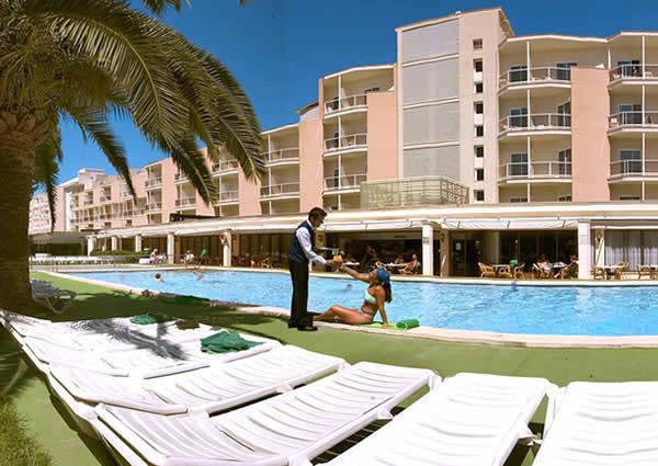 Globales Playa Santa Ponsa Hotel Kültér fotó